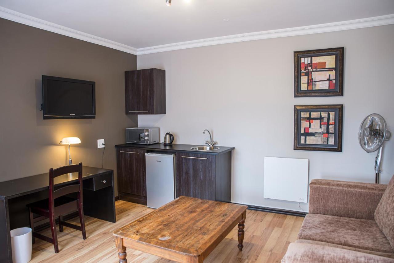 Ruth Avenue Guest House Edenvale Εξωτερικό φωτογραφία