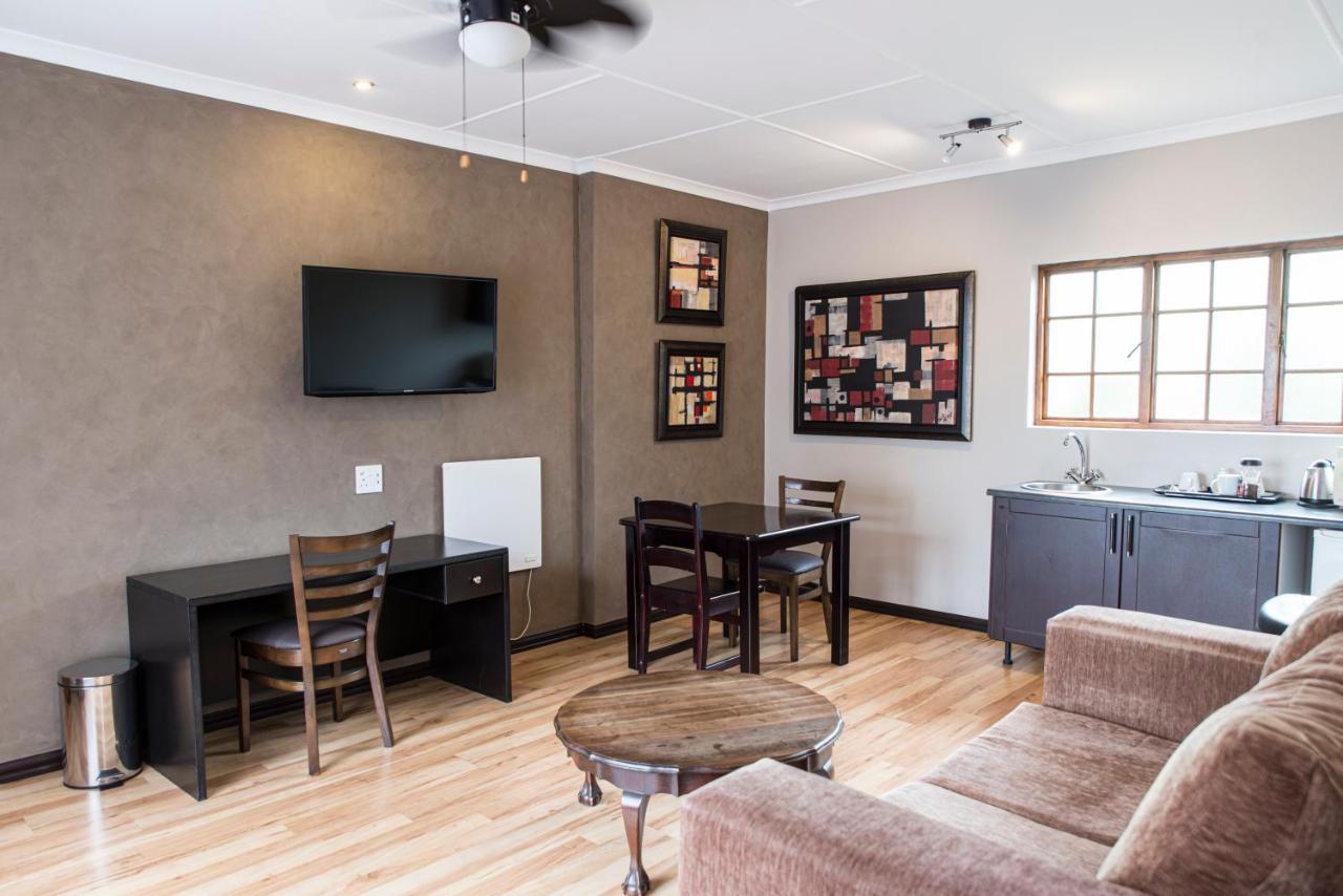 Ruth Avenue Guest House Edenvale Εξωτερικό φωτογραφία